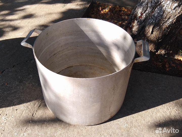 Кастрюля алюминиевая 30,50литров