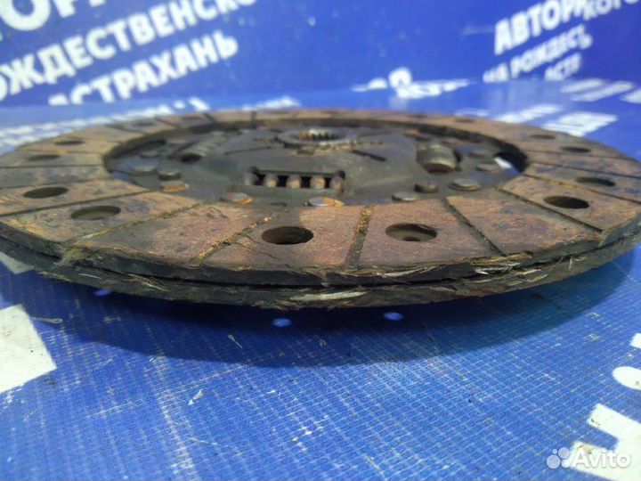 Диск сцепления Opel Vectra A седан C18NZ 1991