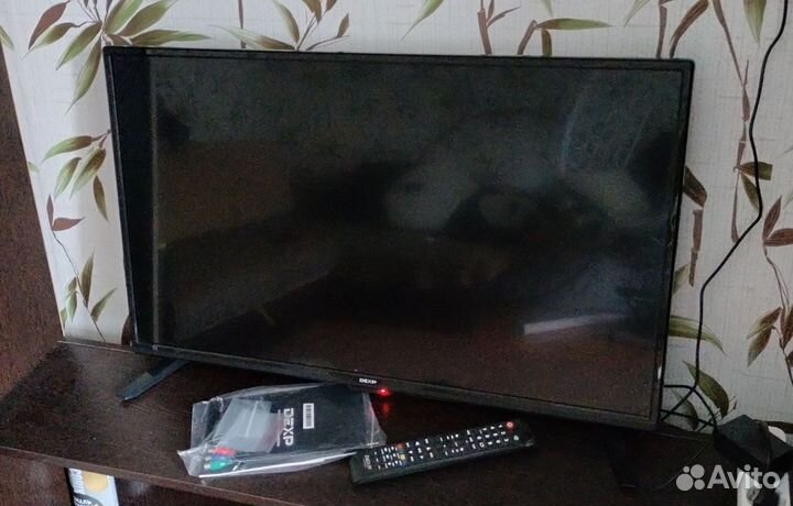 Телевизор Dexp 32
