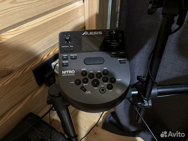 Барабанная установка Alesis Nitro Mesh Kit