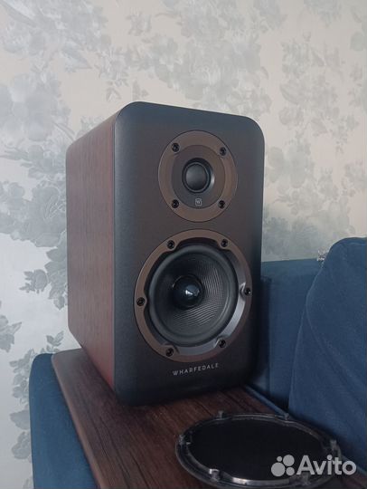 Wharfedale D320