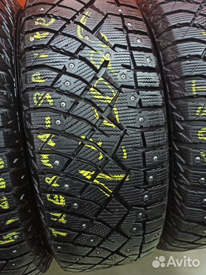Nitto Therma Spike 235/65 R17 108T