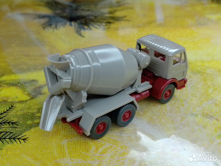 Mercedes Benz, бетономешалка