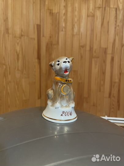 Фарфоровые фигурки (статуэтки) Собачка 2006 год