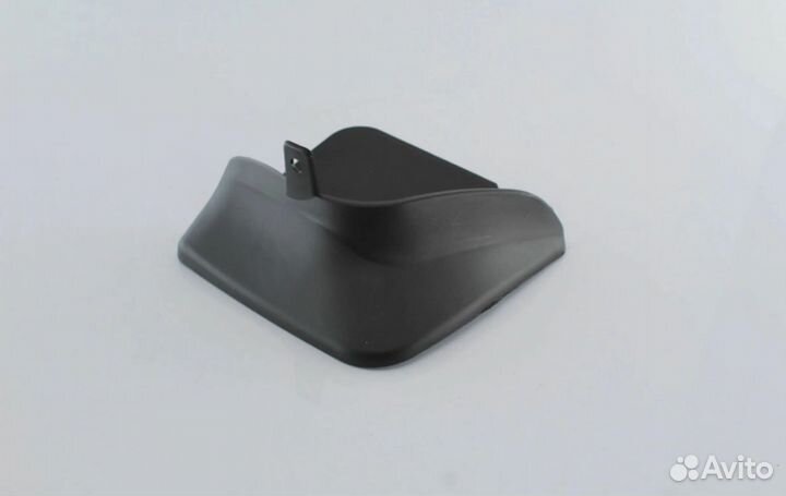 Брызговик задний правый