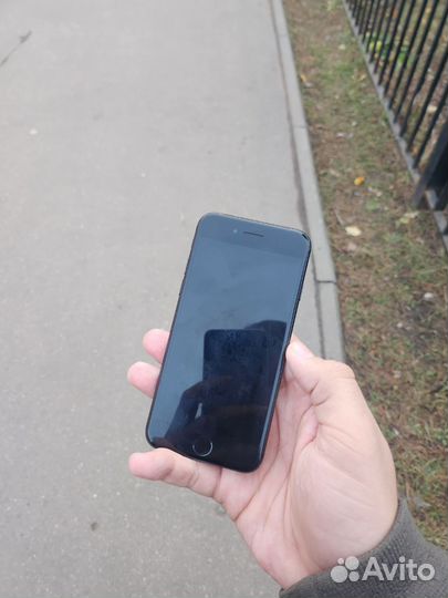 iPhone 7, 128 ГБ