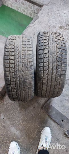 Accelera 651 2.25/40 R18 98B