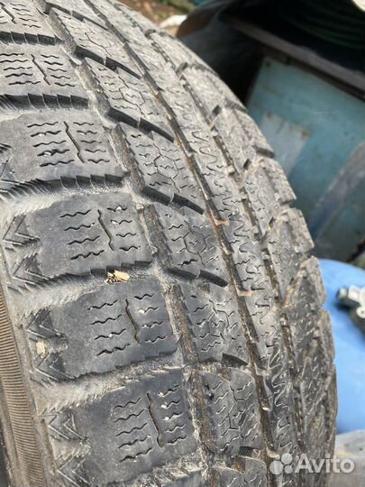 Toyo Observe GSi-5 225/65 R17