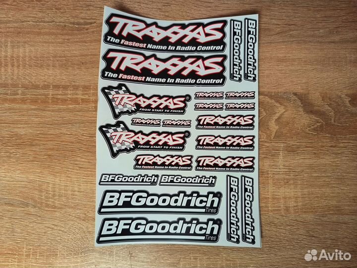 Наклейки Traxxas