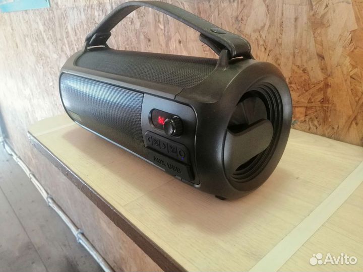 Блютуз колонка