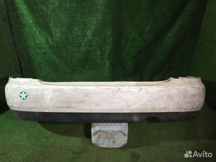 Бампер задний sedan Mazda 323 BA Белый царапины