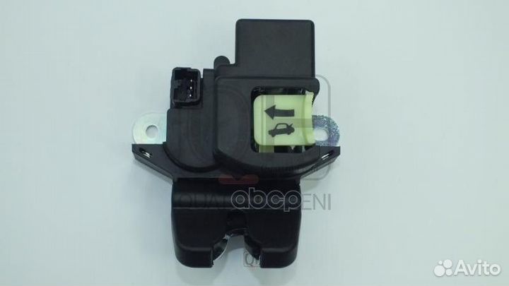 Замок задней двери багажника Hyundai Solaris I