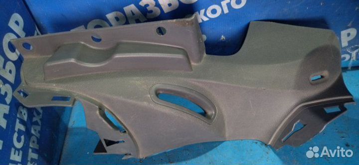 Обшивка задней стойки Ford Focus 2 седан qqdb 2008