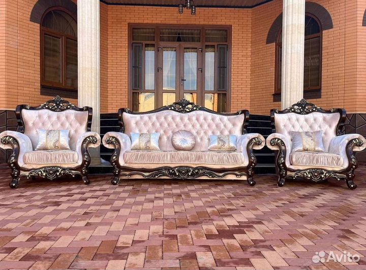 Диван в офис