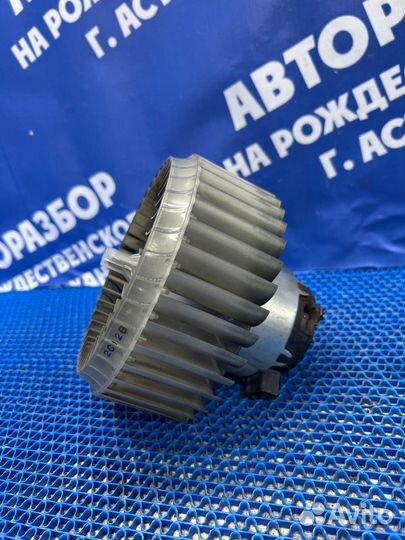 Моторчик печки Chevrolet Aveo T300 хэтчбек F16D4
