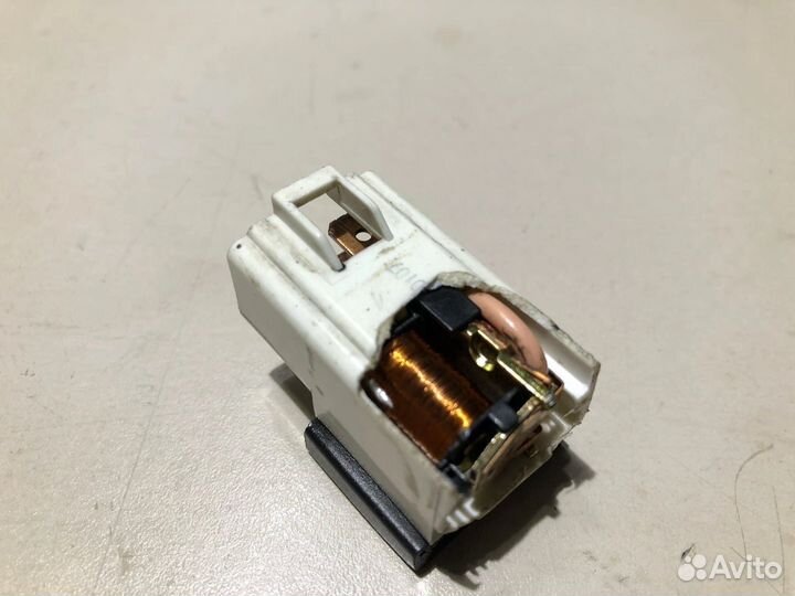 Реле Yamaha FZ 400 Fazer 1997г