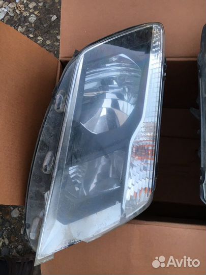 Фары R L Nissan Terrano 3 Оригинал