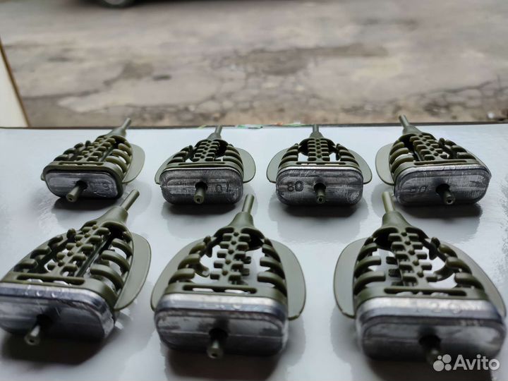 Кормушка тверская плоская пластиковая