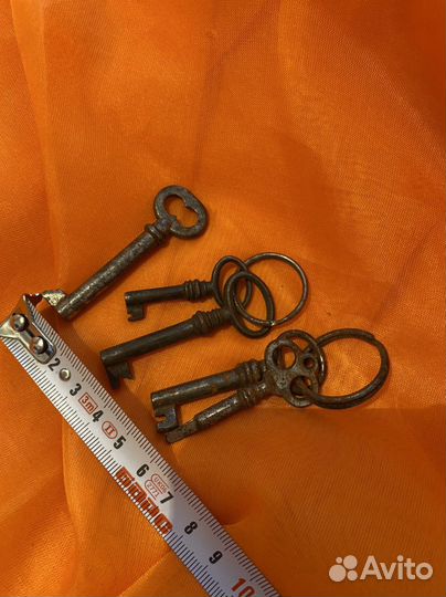 Старинные Ключи 5 штук