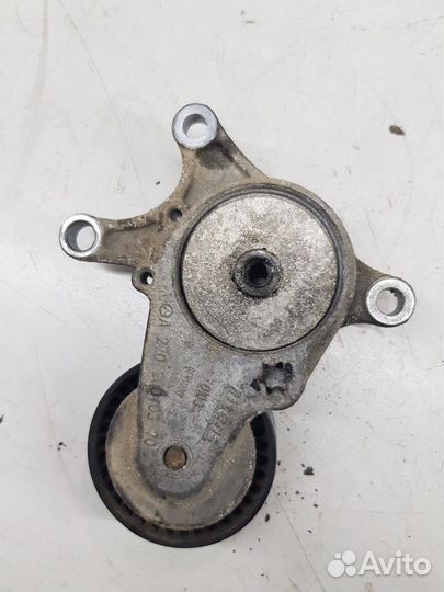 Натяжитель ремня (Mercedes-Benz GLA-class)