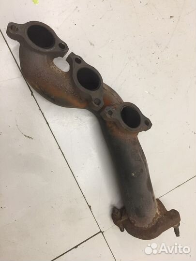 Коллектор выпускной правый (Jaguar XJ)