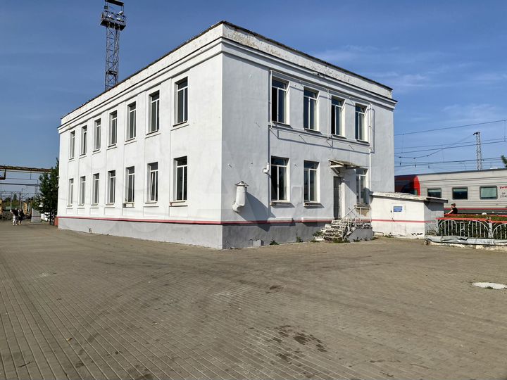 Здание, 493.7 м²