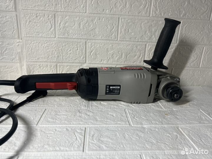 Болгарка Зубр мастер ушм-230-2100 ПМ3