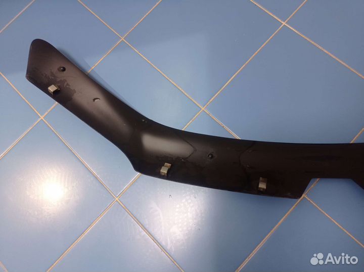 Мухобойка на капот рено логан 2