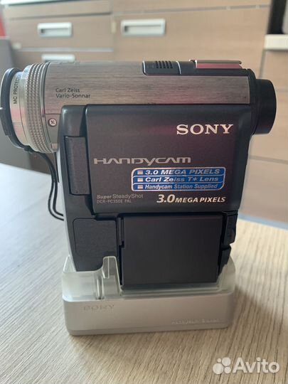 Видеокамера Sony Handycam dcr