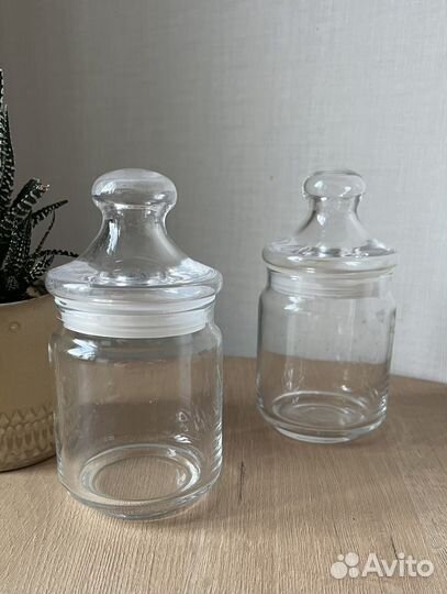 Стеклянные банки для хранения продуктов