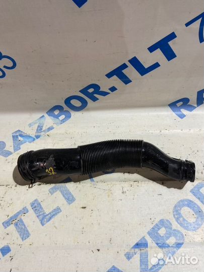 Патрубок воздушного фильтра volkswagen polo 1.6 мт