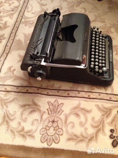 Пишущая машинка Rheinmetail