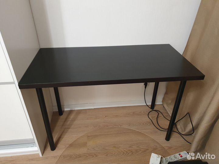 Стол IKEA Vika Amon