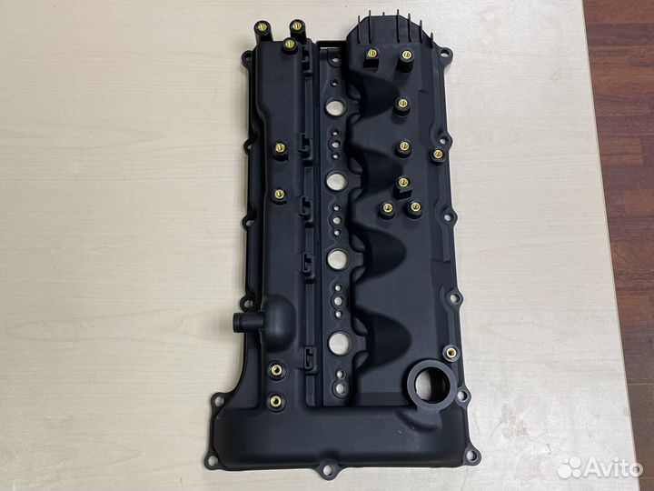 Клапанная крышка Mitsubishi 4N15