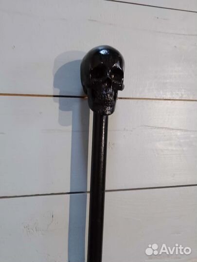 Трость с черепом