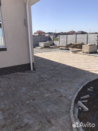Укладка тротуарной плитки