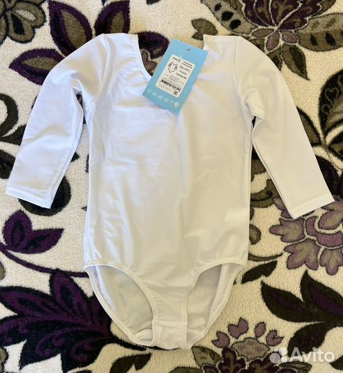 Гимнастический купальник белый