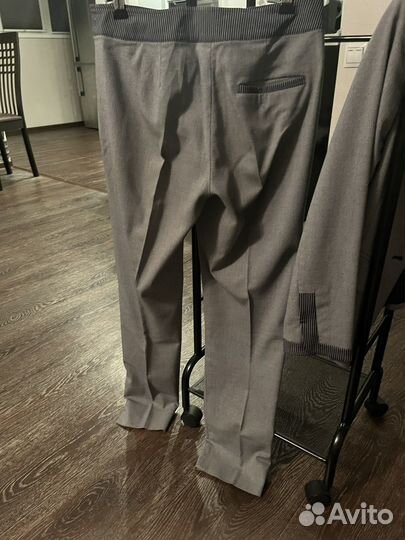 Костюм брючный