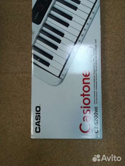 Синтезатор Casio CT-S200WE