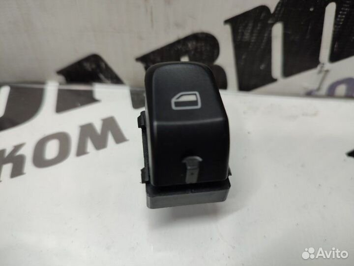 Кнопка стеклоподъемника Audi Q5 8R cdnc 07.09.2011