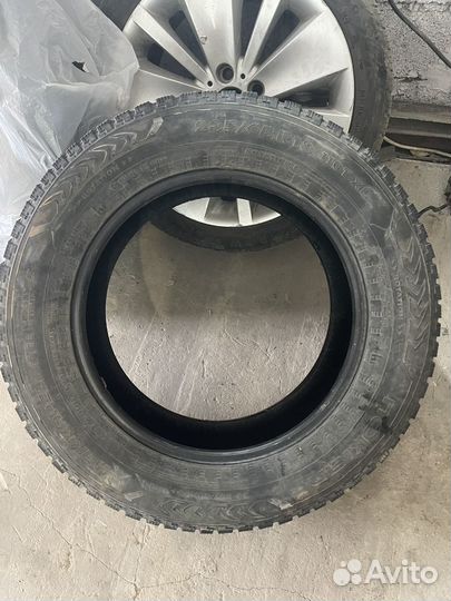 Nokian Tyres Hakkapeliitta 5 235/65 R18 110T