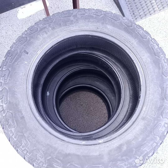 Kumho Road Venture AT51 235/65 R17