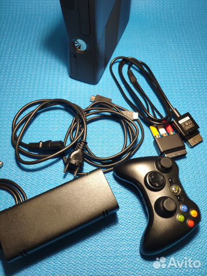 Консоль Xbox 360 S