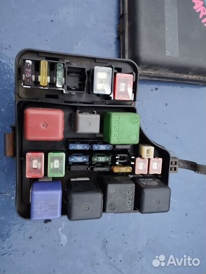 Блок предохранителей Toyota Carina E 1.8