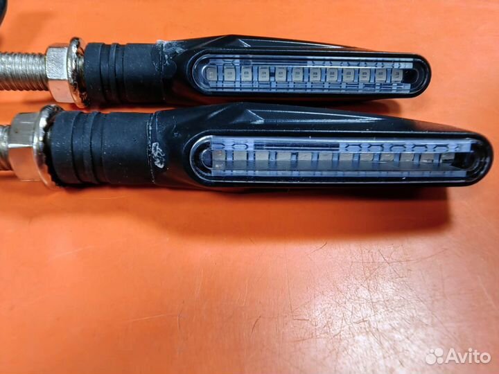 Поворотники универсальные светодиодные