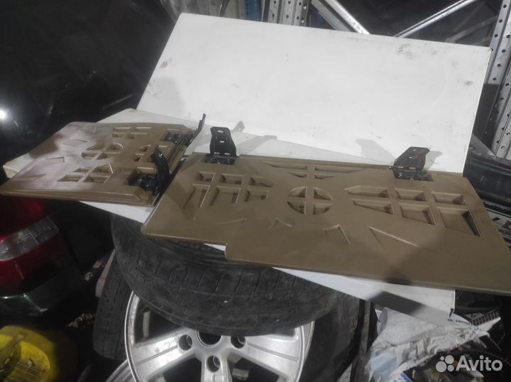 Панель салона лево блейзер 4.3