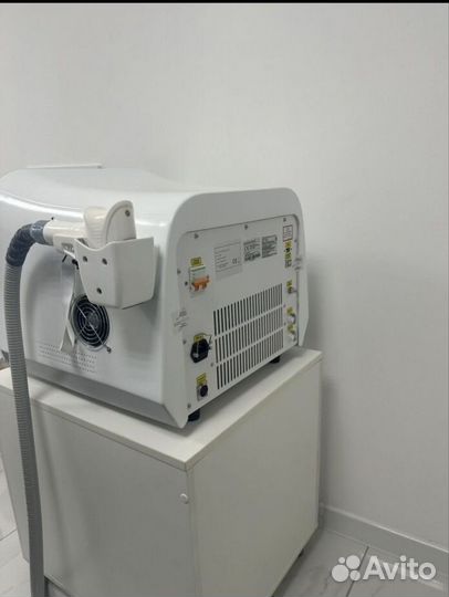 Лазерный аппарат для удаления волос