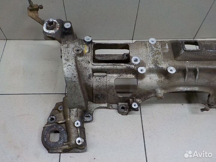 Подрамник передний Chrysler Voyager IV 01-07гг
