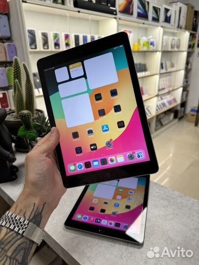 iPad 2018 Wi-Fi+LTE. 32Gb. Акб:95 Идеал