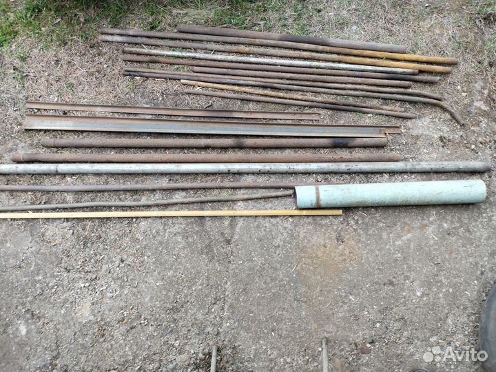 Трубы и уголки металлические б/у
